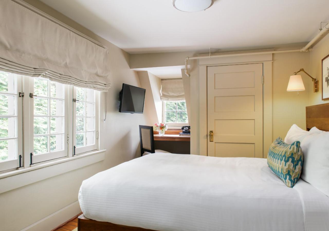 Oakhurst Inn At The University Charlottesville Ngoại thất bức ảnh