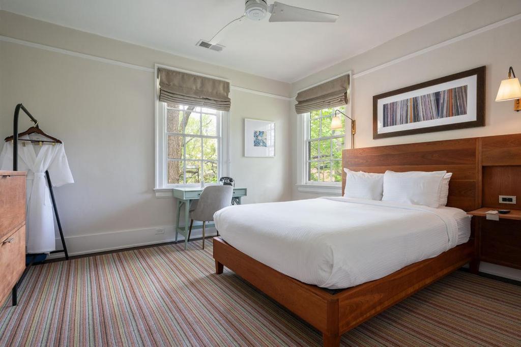 Oakhurst Inn At The University Charlottesville Ngoại thất bức ảnh