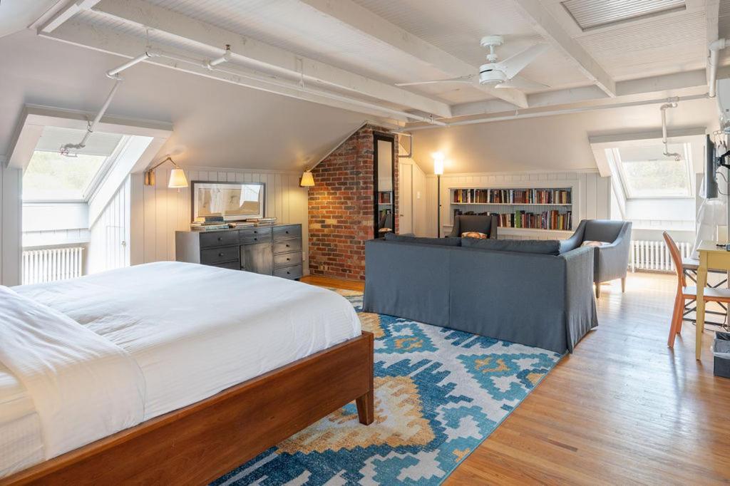 Oakhurst Inn At The University Charlottesville Ngoại thất bức ảnh